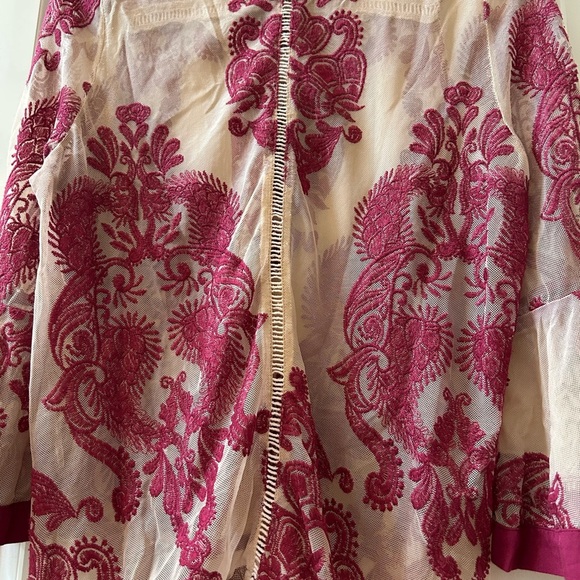 MinkPink Sweetest Sound Sheer embroidered lace top. Bell sleeves. Like new cond - Picture 8 of 13
